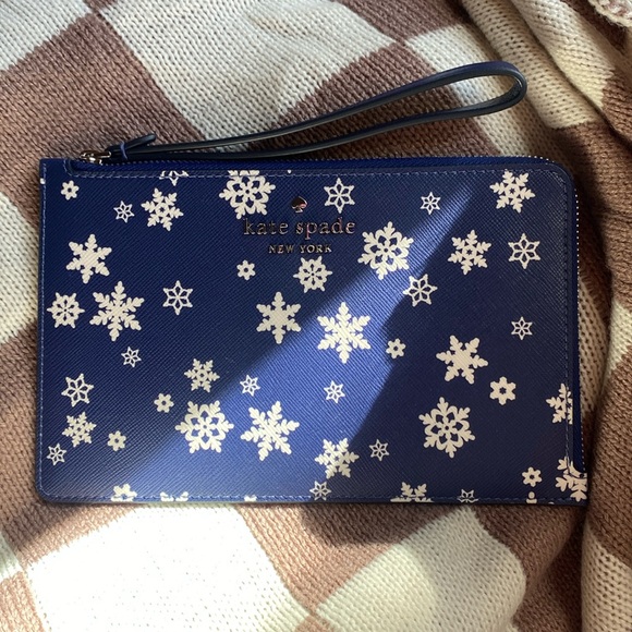 Kate Spade Wristlet - Picture 1 of 3